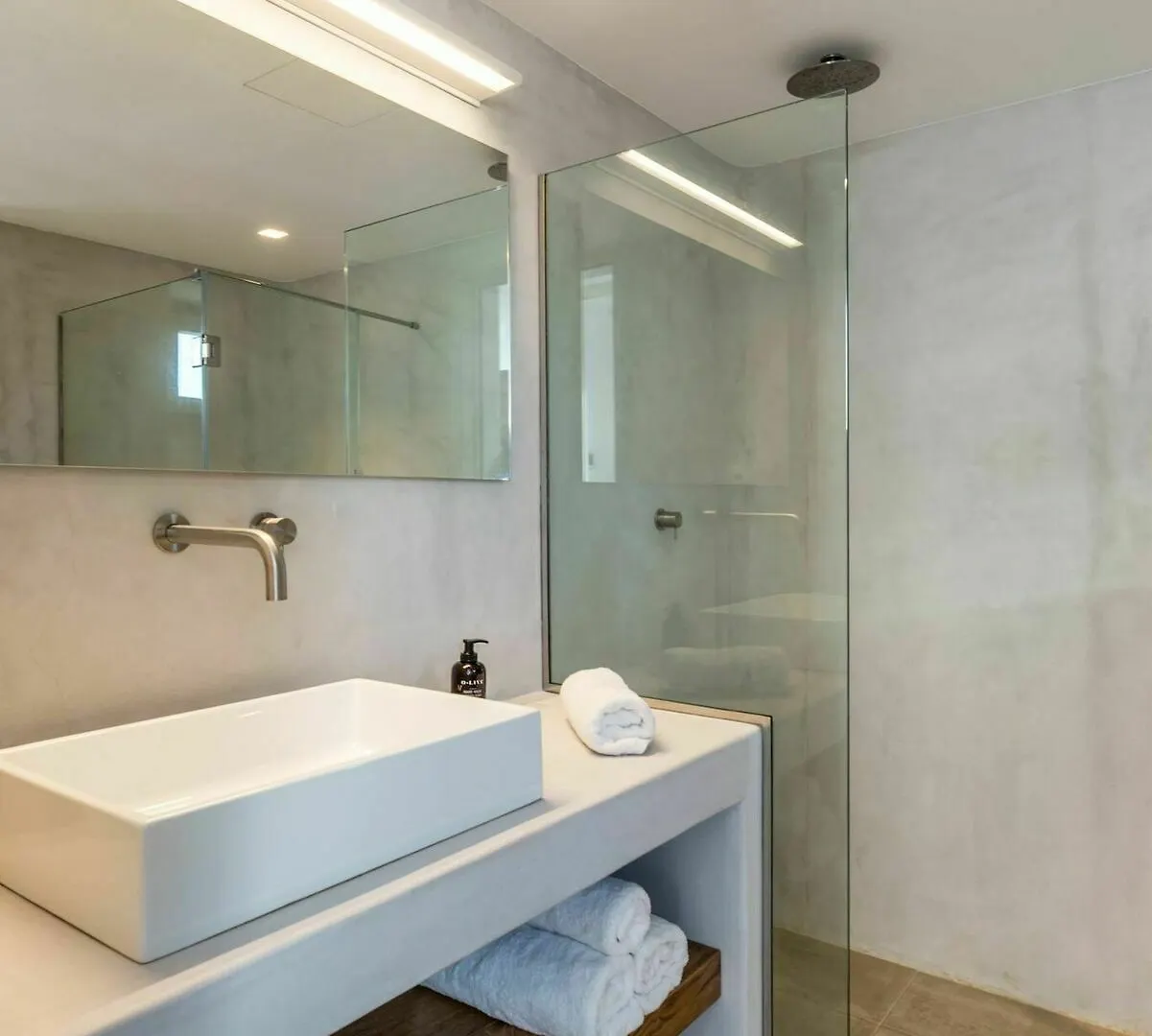 Villa Amra - Secluded Mykonos Haven With Sea Views, Heated Pool, Gym & Hammam Ftelia  Griechenland