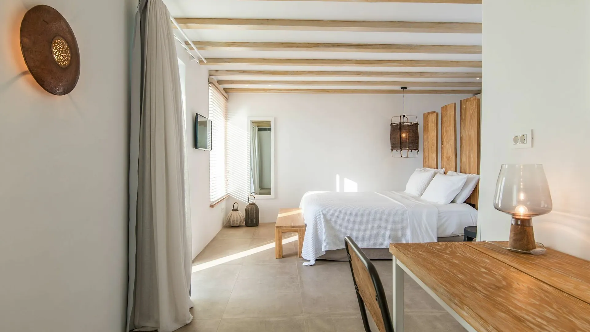 Villa Amra - Secluded Mykonos Haven With Sea Views, Heated Pool, Gym & Hammam Ftelia  0*, Ftelia (Mykonos)
