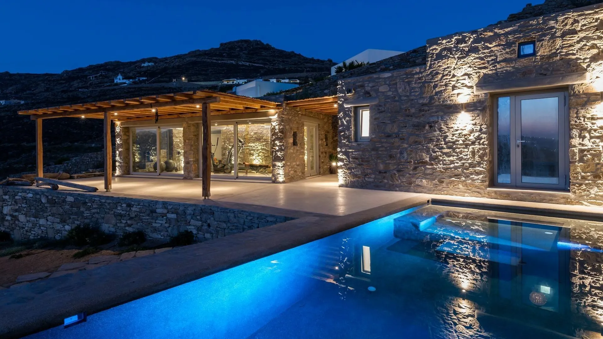 Villa Amra - Secluded Mykonos Haven With Sea Views, Heated Pool, Gym & Hammam Ftelia  Griechenland