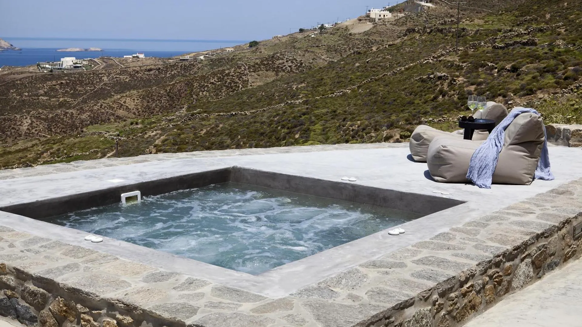Villa Amra - Secluded Mykonos Haven With Sea Views, Heated Pool, Gym & Hammam Ftelia  0*, Ftelia (Mykonos) Grecja